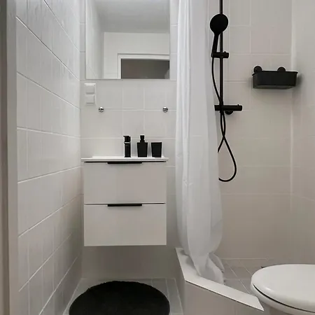 Spacious In Kadriorg, City Centre Appartamento Reval